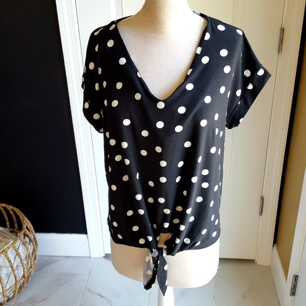 SO SOFT Polka DOT TIE FRONT Knit BLOUSE TEE